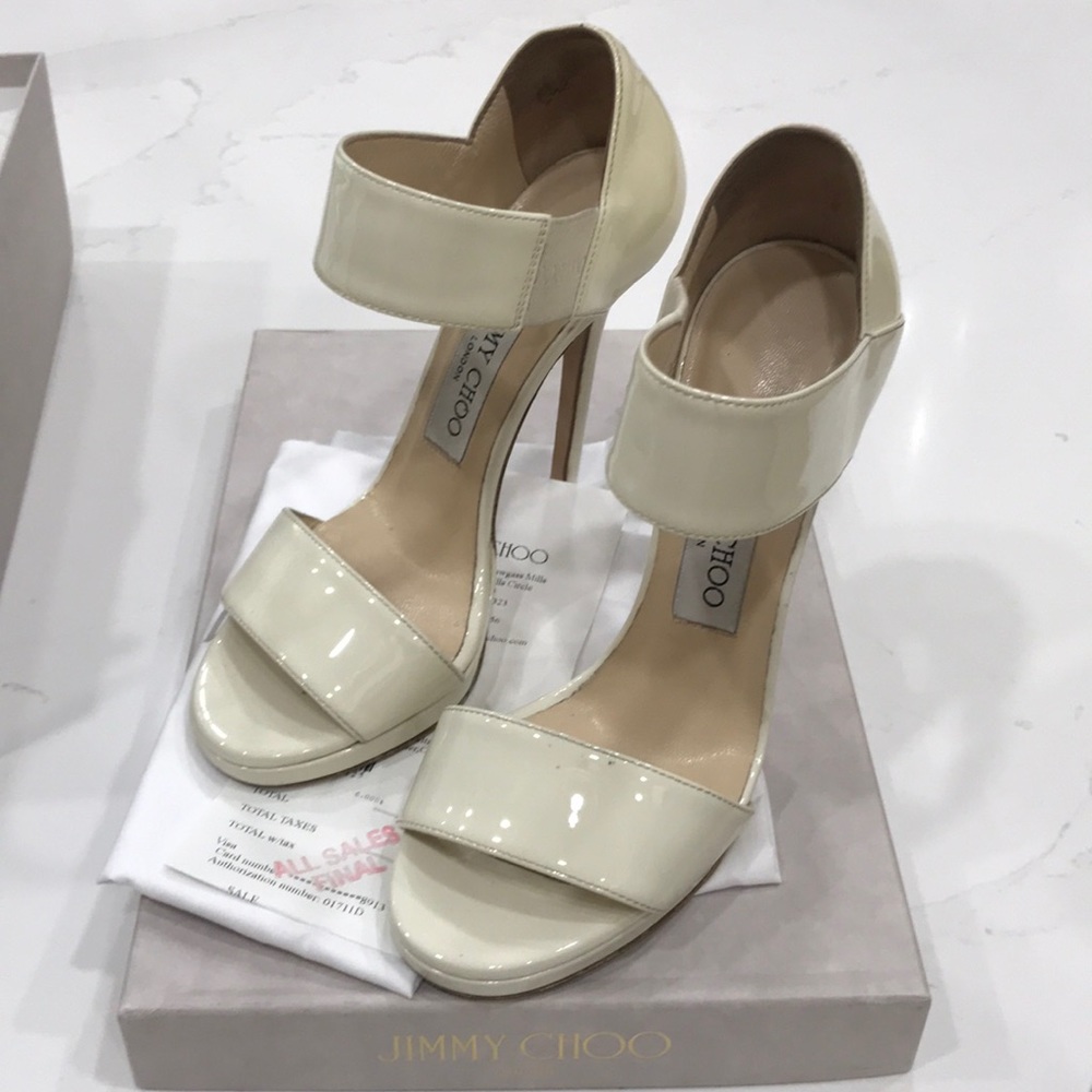 Jimmy Choo  off-white in size 35 1/2 preowned